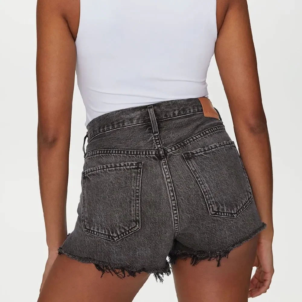 Citizens of Humanity Annabelle Short in washed black 26